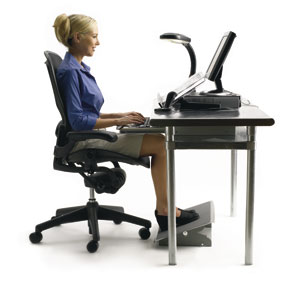 048ergonic.girl.jpg